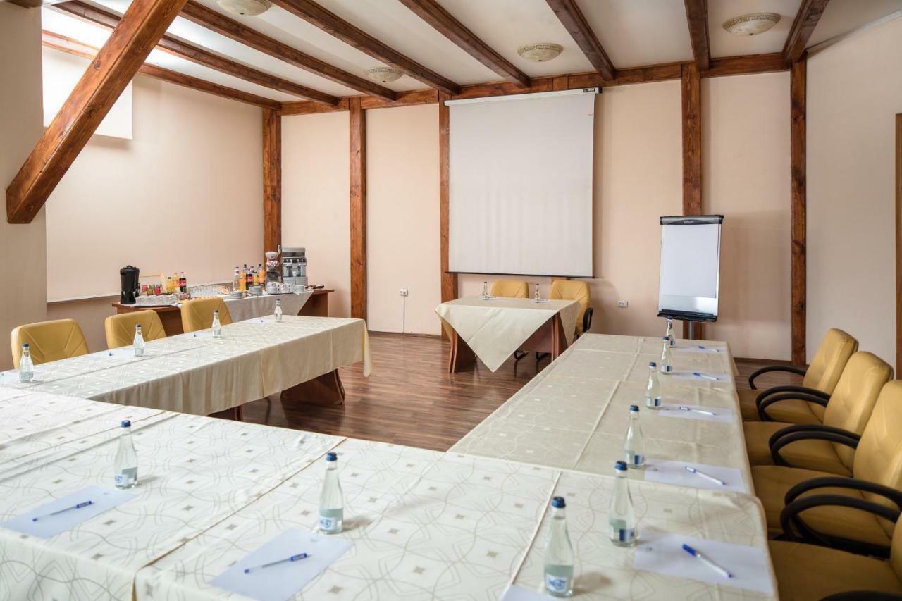 פרדיאל Hotel Rozmarin מראה חיצוני תמונה