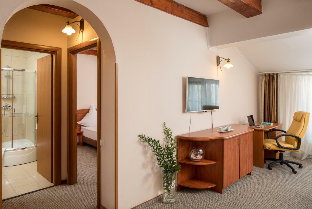פרדיאל Hotel Rozmarin מראה חיצוני תמונה