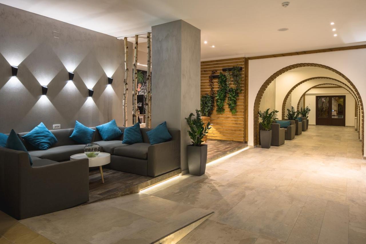 פרדיאל Hotel Rozmarin מראה חיצוני תמונה